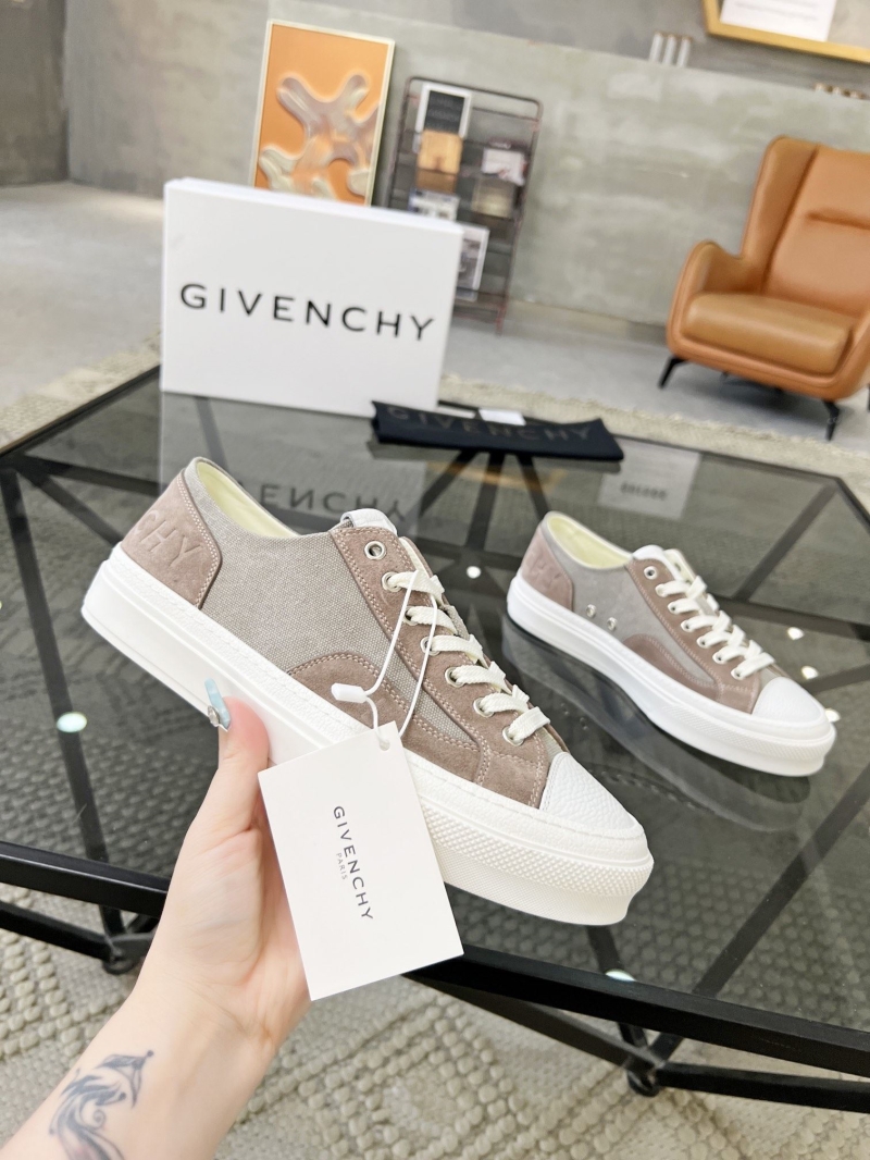 Givenchy Sneakers